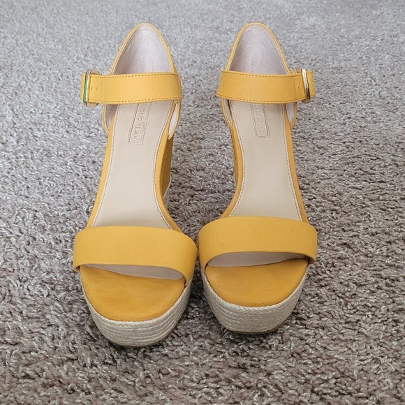 Antonio Melani yellow wedge sandals - Picture 2 of 9